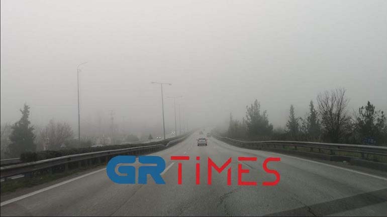 «Ορατότης μηδέν» στην ανατολική Θεσσαλονίκη