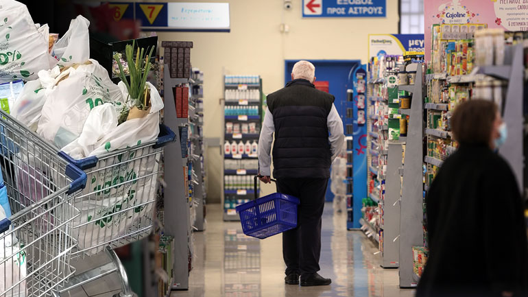 «Food pass»: Πώς θα λειτουργεί το νέο βοήθημα για ψώνια σε σούπερ μάρκετ