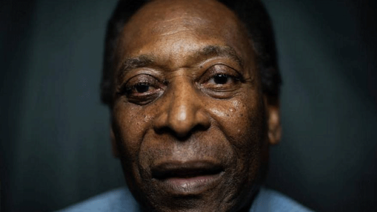 Πελέ: «Σίγουρα ο Ντιέγκο θα χαμογελά»