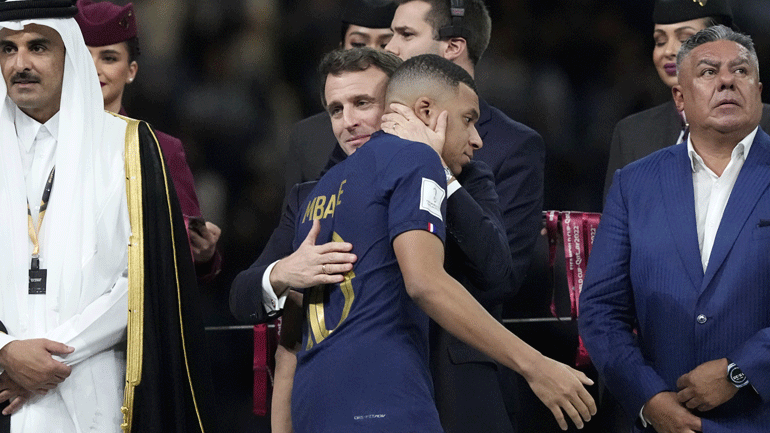 Μακρόν: «Οι Μπλε μας έκαναν να ονειρευόμαστε»