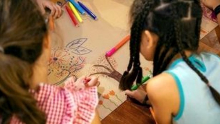 ΗΠΑ: Αυξήθηκε η αντίθεση στις εντολές εμβολιασμών στα σχολεία μέσα στην πανδημία