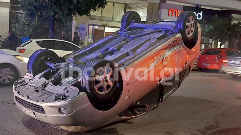 Tροχαίο ατύχημα στην Θεσσαλονίκη – Στο νοσοκομείο μια γυναίκα