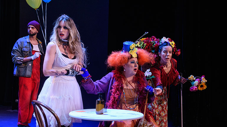 «Η τρελή του Σαγιό»: Θριαμβευτική πρεμιέρα με sold-out για την υπερπαραγωγή της χρονιάς, στο Θέατρο Παλλάς «Η τρελή του Σαγιό»: Θριαμβευτική πρεμιέρα με sold-out για την υπερπαραγωγή της χρονιάς, στο Θέατρο Παλλάς