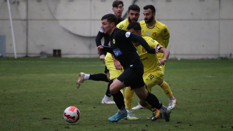 Super League 2: Τρίτη σερί νίκη για την Αναγέννηση Καρδίτσας