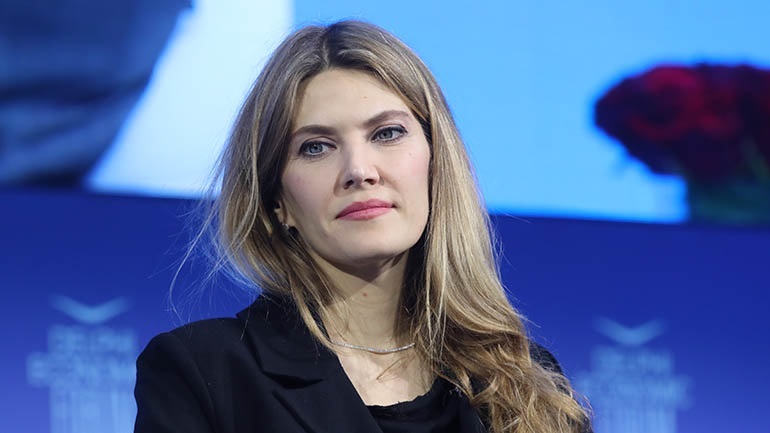 Le Soir: Η Εύα Καϊλή παραδέχτηκε ότι ζήτησε από τον πατέρα της να κρύψει χρήματα