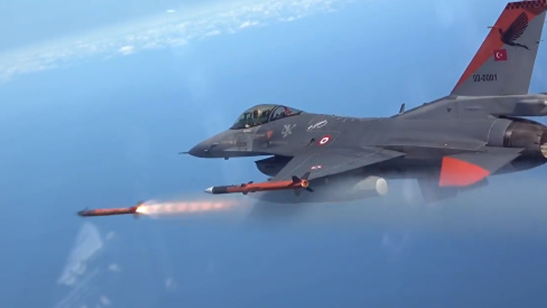 H Τουρκία επενδύει στην παραγωγή συστημάτων αντιαεροπορικής άμυνας και βαλλιστικών πυραύλων Tayfun