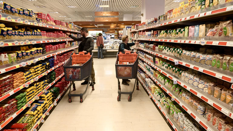 Στη Βουλή η τροπολογία για το market pass – Με συντελεστή 33% η φορολόγηση των υπερκερδών των διυλιστηρίων