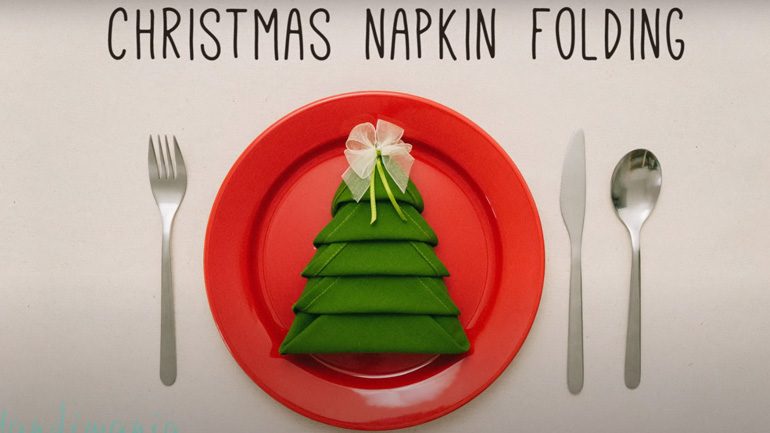 Πώς να μετατρέψετε μια πετσέτα σε χριστουγεννιάτικο δέντρο -Βίντεο