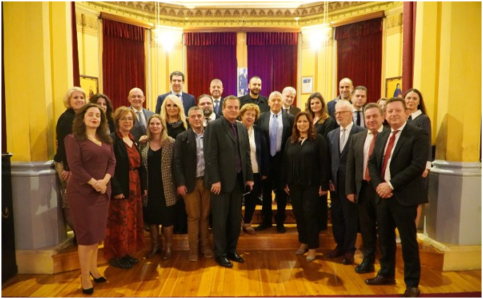 Οι σύνεδροι στην Μεγάλη του Γένους Σχολής στην Κωνσταντινούπολη