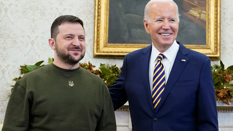 Στο Λευκό Οίκο ο Ζελένσκι, τον υποδέχθηκε ο Μπάιντεν