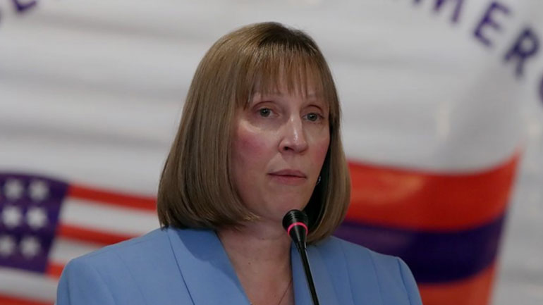 Νέα πρέσβειρα των ΗΠΑ στη Ρωσία η Λιν Τρέισι