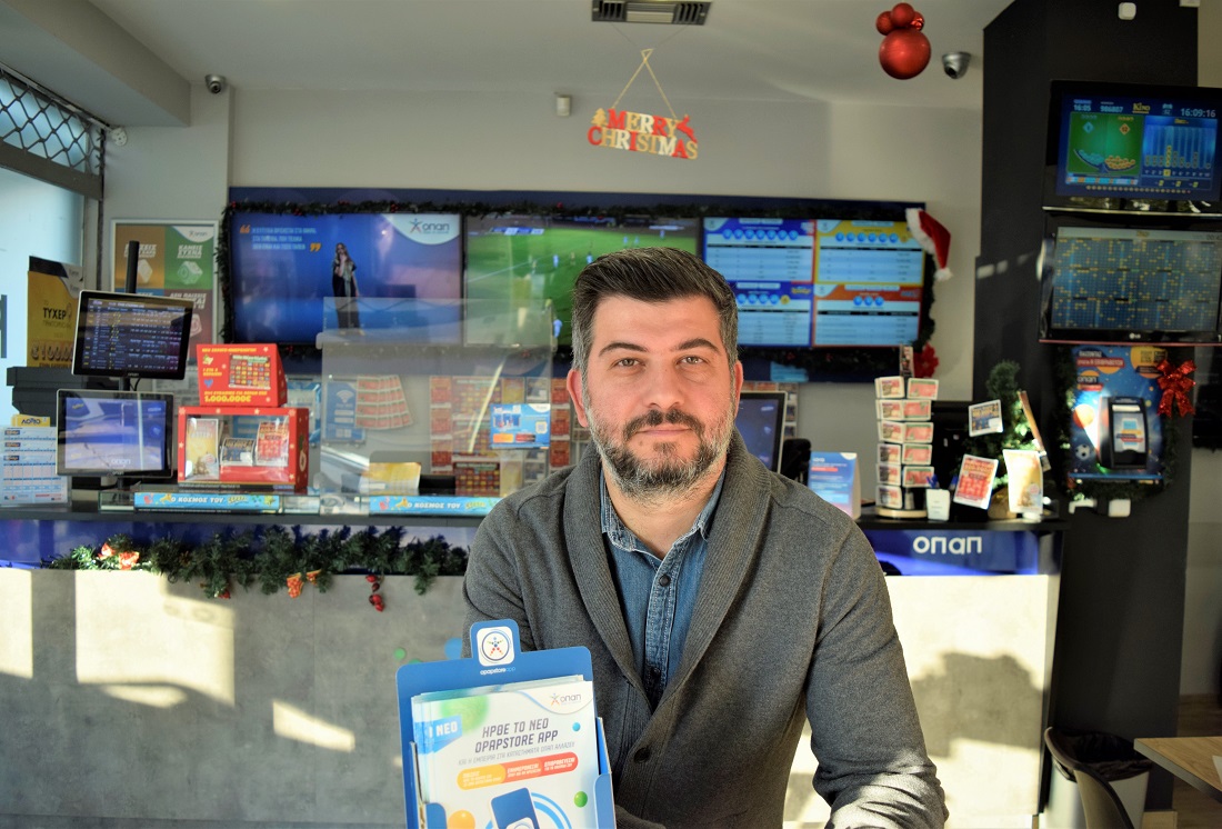 Κωνσταντίνος Σταράκης, ιδιοκτήτης πρακτορείου ΟΠΑΠ στην Βούλα