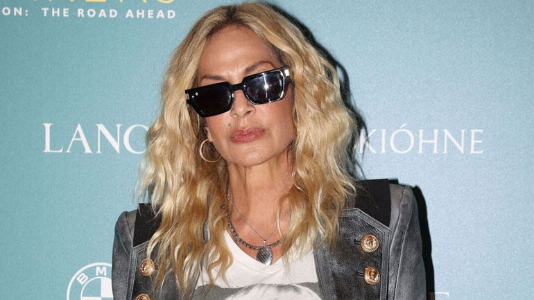 Άννα Βίσση: «Ποτέ δεν ήμουν άνετη στο να φλερτάρω, ίσως επειδή είμαι η “διάσημη Άννα Βίσση”»