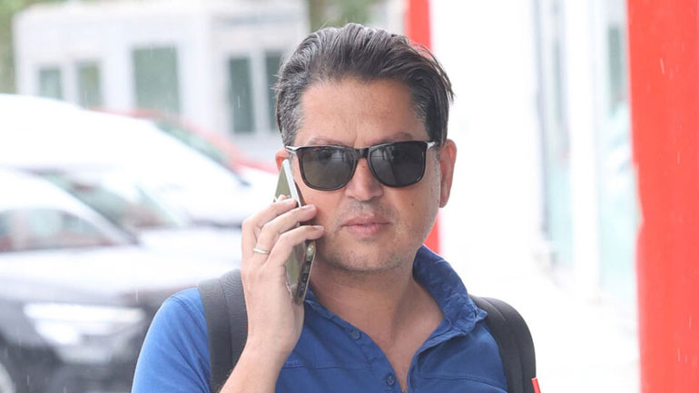 Γιάννης Πουλόπουλος: Έξαλλος με τον Γιώργο Παράσχο – «Είναι ρατσιστικό και ομοφοβικό»