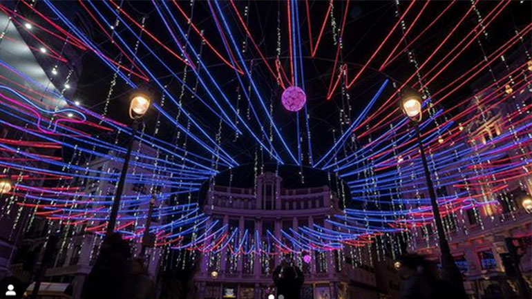  «IRIS», μια εγκατάσταση φωτός σε πλατεία της Μαδρίτης