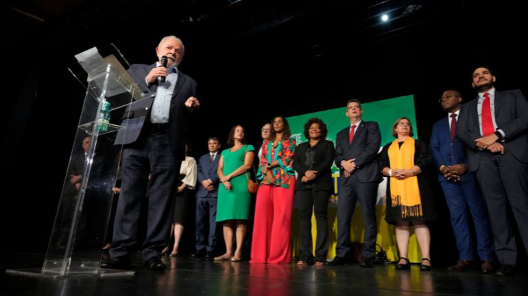 Βραζιλία: Ο εκλεγμένος πρόεδρος Λούλα ανακοίνωσε 16 από τους 37 υπουργούς της κυβέρνησής του