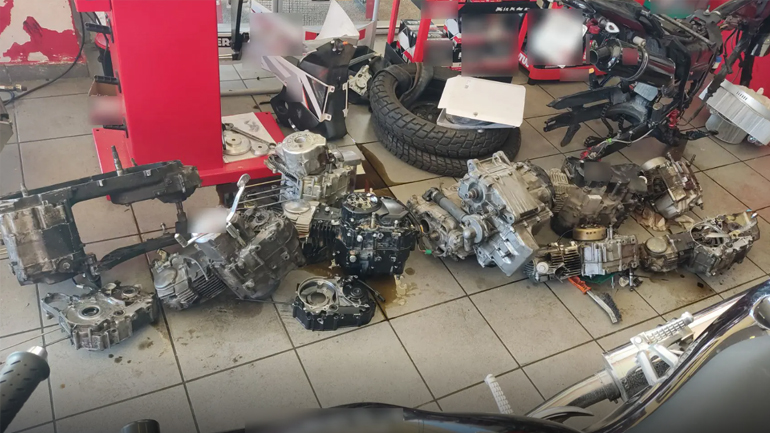 Κλέφτες μοτοσικλετών συνελήφθησαν με εκρηκτικά