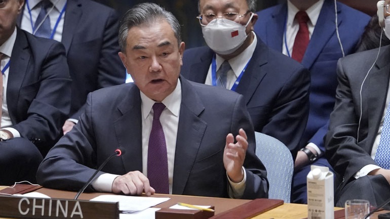 Η Ουάσινγκτον πρέπει να σταματήσει να «εκφοβίζει» λέει ο Κινέζος ΥΠΕΞ