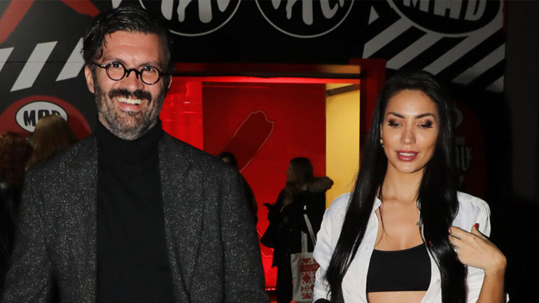 Γιώργος Παπακώστας: Πρώτη δημόσια εμφάνιση σε κοσμικό event με τη σύντροφό του, Φωτεινή