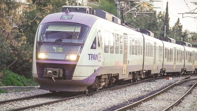 Γυναίκα παρασύρθηκε από συρμό του Προαστιακού στην Κωνσταντινουπόλεως