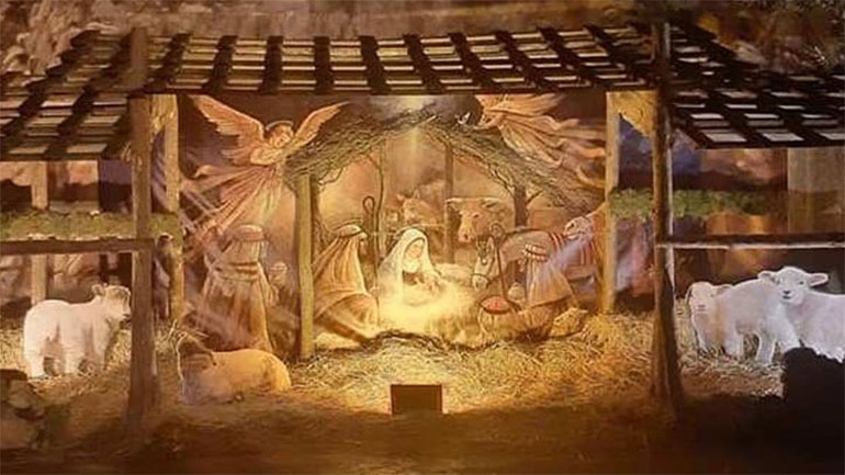 Οι άγγελοι ψάλλουν… «Δόξα εν υψίστοις Θεώ και επί γης ειρήνη εν ανθρώποις ευδοκία»