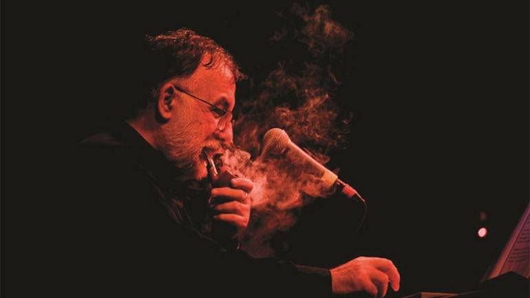 Πάτρα: «Τραγουδώντας με το Θάνο» στις 27 Δεκεμβρίου