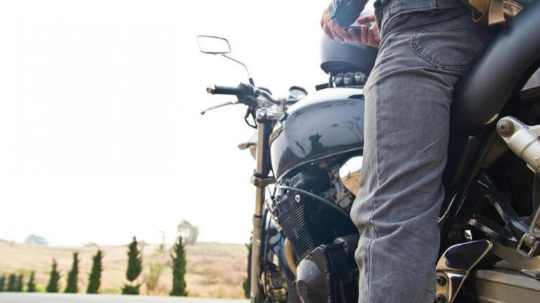 Κρήτη: Σε σοβαρή κατάσταση νεαρός οδηγός – Τον βρήκαν στην άκρη του δρόμου