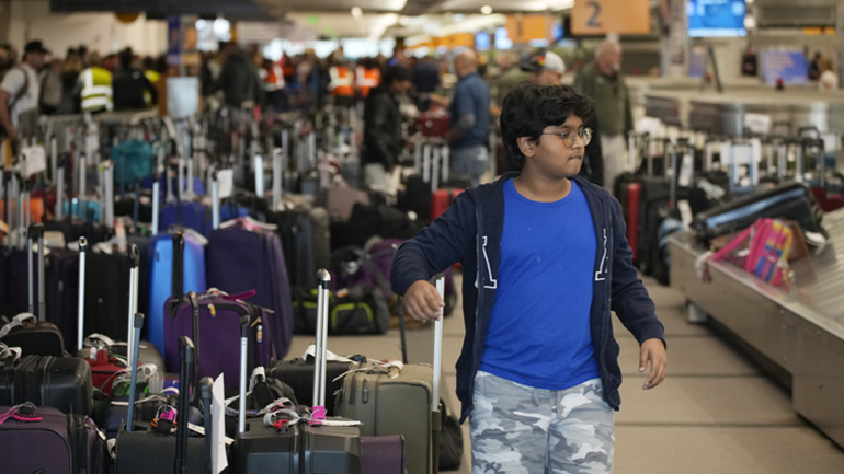 Οι ΗΠΑ ζυγίζουν την επιβολή νέων μέτρων στους ταξιδιώτες από την Κίνα