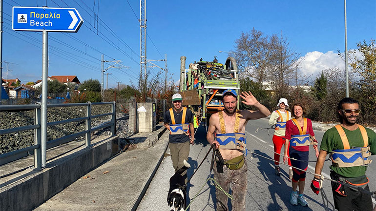 Από την Αμβέρσα στην Ελευσίνα: Οι TimeCircus διασχίζουν πεζή την Ελλάδα!