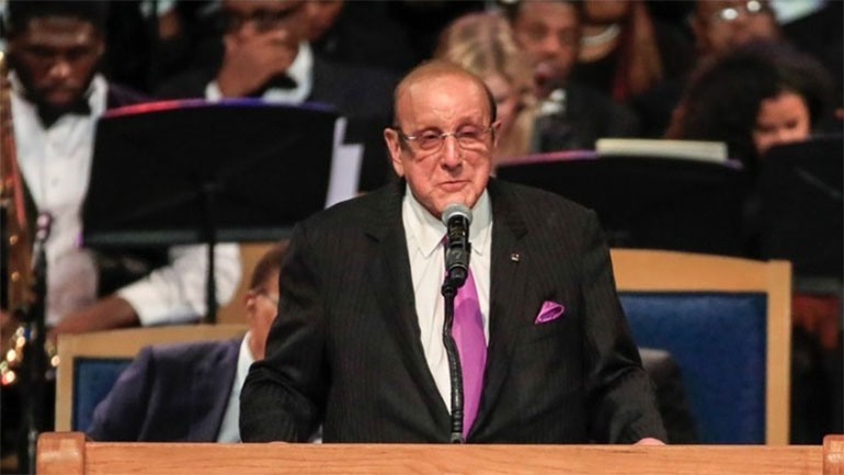 Κλάιβ Ντέιβις: Η Γουίτνεϊ Χιούστον έκανε «γενναία προσπάθεια» να απεξαρτηθεί από τα ναρκωτικά Κλάιβ Ντέιβις: Η Γουίτνεϊ Χιούστον έκανε «γενναία προσπάθεια» να απεξαρτηθεί από τα ναρκωτικά