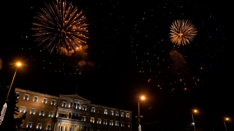 Στην Πλατεία Συντάγματος με Μάριο Φραγκούλη και Γιώργο Περρή θα υποδεχθεί η Αθήνα το 2023!