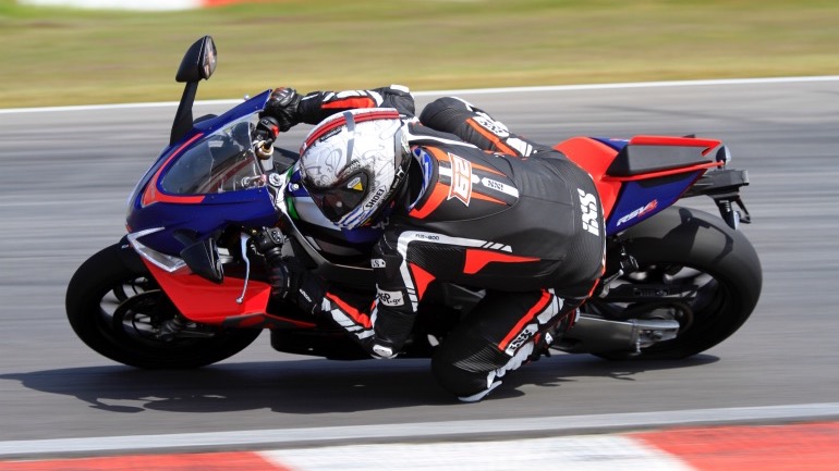 Aprilia RSV4 Factory 1100: η ταχύτερη που οδηγήσαμε στην Ελλάδα