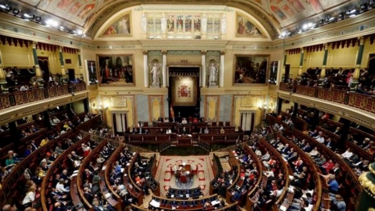 Ισπανία: Αφαιρούνται παράσημα από αστυνομικούς που κατέστειλαν αντιφρονούντες επί Φράνκο