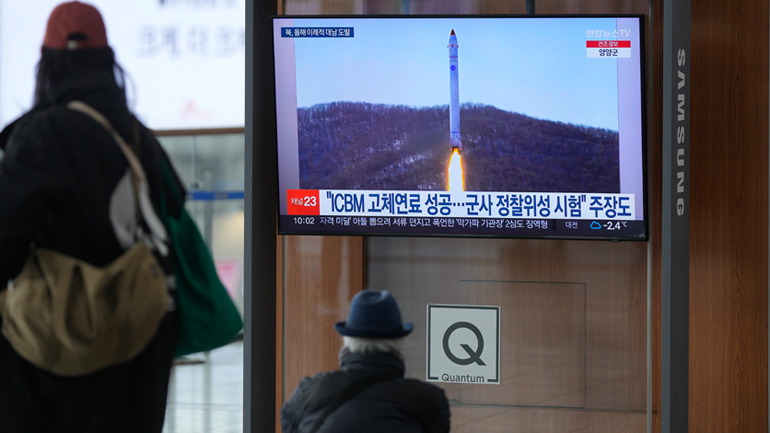 Β. Κορέα: «Γιόρτασε» την Πρωτοχρονιά εκτοξεύοντας βαλλιστικό πύραυλο
