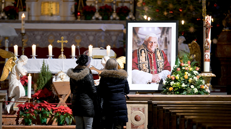 Πένθος στο Βατικανό για τον Βενέδικτο