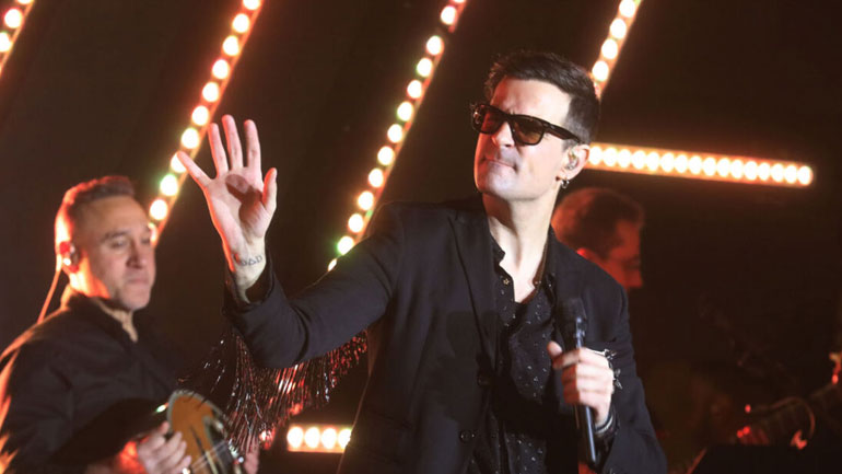 Νίνο: «Δεν έχω πάρει λεφτά για τα τραγούδια, τα δίνω τσάμπα»