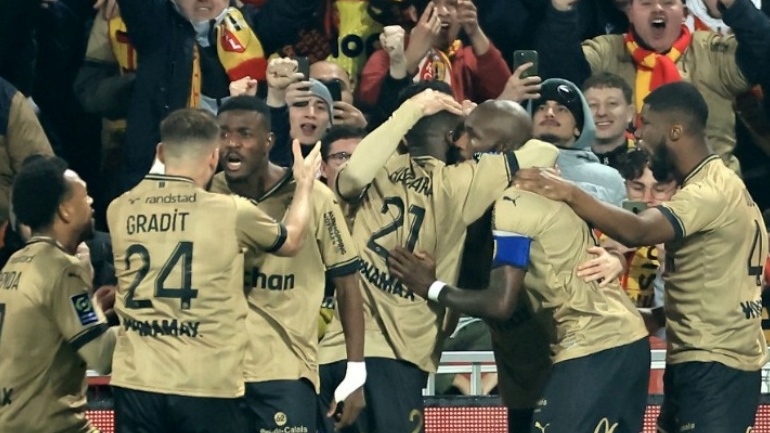 Η Λανς «έσπασε» το αήττητο της Παρί ΣΖ