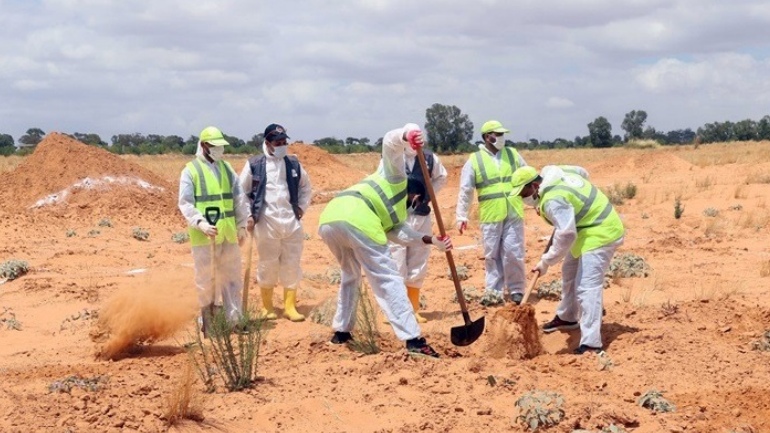 Λιβύη: Εντοπίστηκαν 18 σοροί στην πόλη Σύρτη Λιβύη: Εντοπίστηκαν 18 σοροί στην πόλη Σύρτη