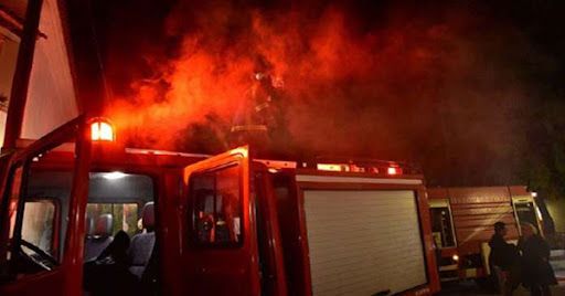 Βόλος: Φωτιά σε επιχείρηση πλυντηρίων ρούχων στη Νεάπολη