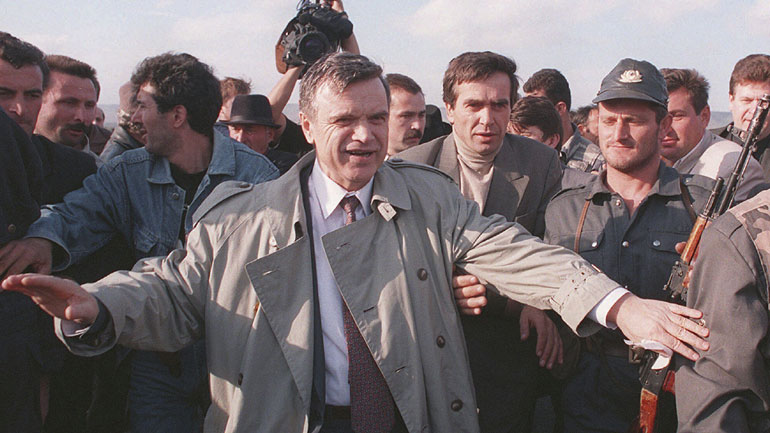 Ρωσία: Πέθανε ο Ρουσλάν Χασμπουλάτοφ, εκ των πρωταγωνιστών της συνταγματικής κρίσης του 1993