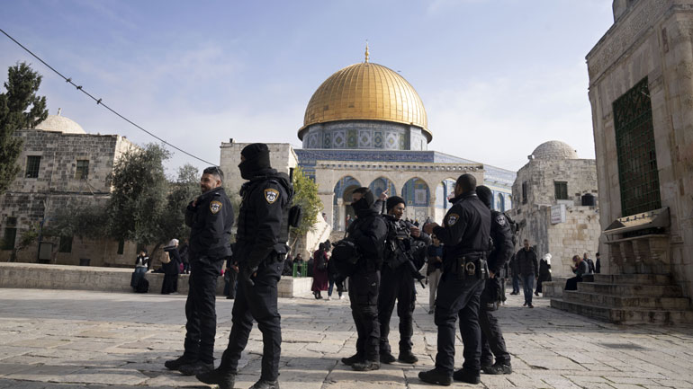 Γερμανία: Να αποτραπεί η αύξηση των εντάσεων στην Πλατεία των Τζαμιών Γερμανία: Να αποτραπεί η αύξηση των εντάσεων στην Πλατεία των Τζαμιών