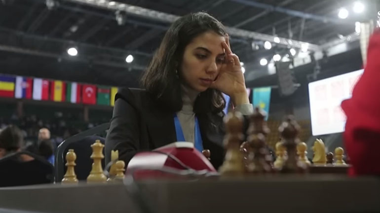 Ιρανή σκακίστρια δέχεται απειλές επειδή συμμετείχε σε διεθνές τουρνουά χωρίς χιτζάμπ Ιρανή σκακίστρια δέχεται απειλές επειδή συμμετείχε σε διεθνές τουρνουά χωρίς χιτζάμπ