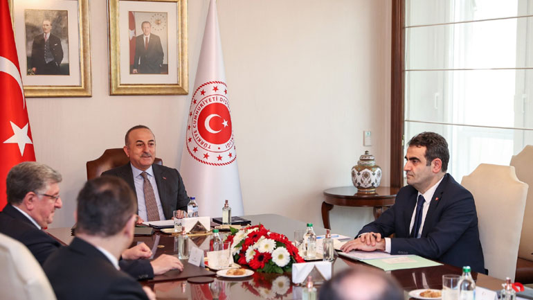 Τουρκία: Συνάντηση Τσαβούσογλου με ηγέτες της συριακής αντιπολίτευσης