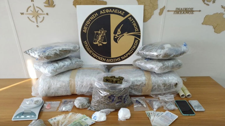 Πέντε συλλήψεις σε ειδική επιχείρηση της Δίωξης Ναρκωτικών στα νότια προάστια της Αττικής