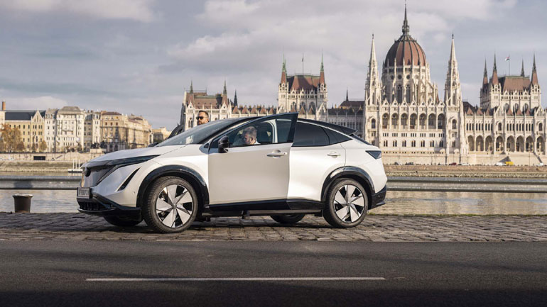H Nissan αναβαθμίζει τα ηλεκτρικά ταξίδια με το νέο Nissan Electric Travel Guide 