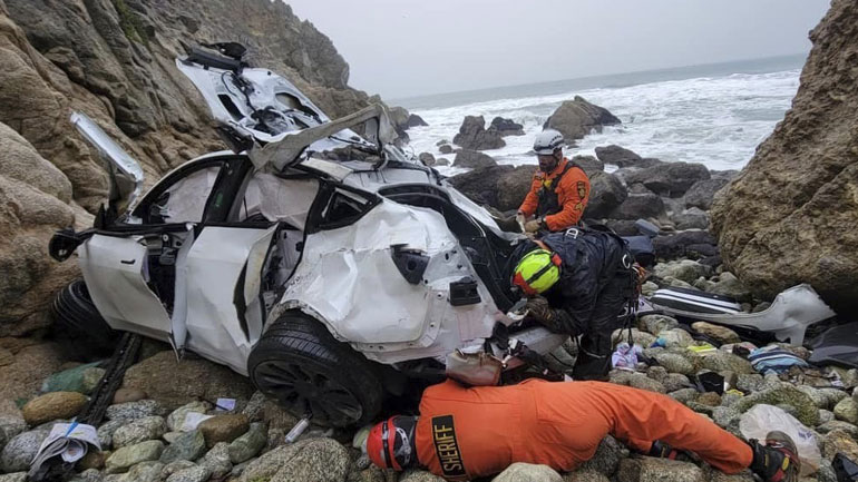 Καλιφόρνια: Οδηγός έπεσε σκόπιμα με την οικογένειά του σε γκρεμό 75 μέτρων – Σώοι οι επιβαίνοντες