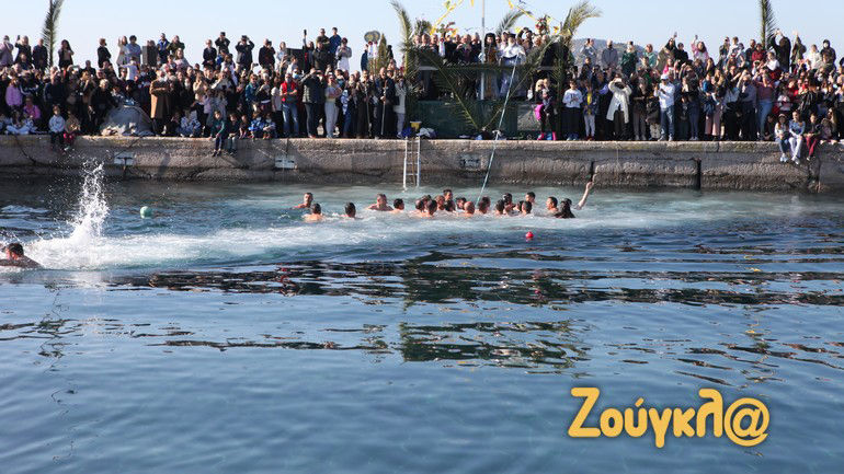 Λαμπρός εορτασμός των Θεοφανίων στην Παλαιά Φώκαια