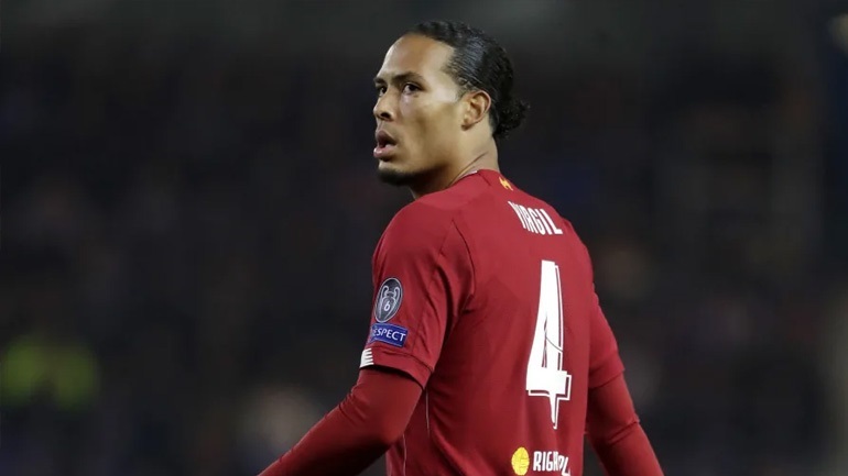 Πλήγμα στη Λίβερπουλ: Noκ-άουτ ο Φαν Ντάικ για περισσότερο από ένα μήνα