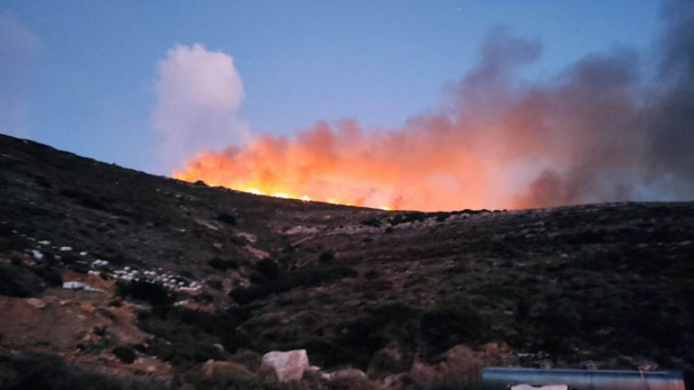 Μεγάλη φωτιά στους Φούρνους Μεγάλη φωτιά στους Φούρνους