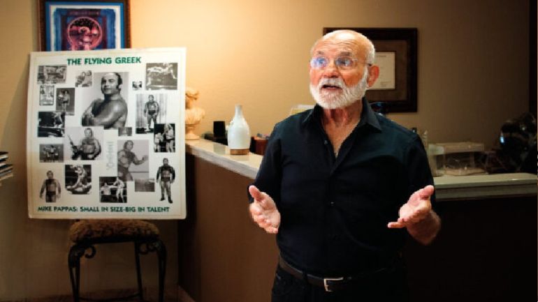 ΗΠΑ: Απεβίωσε ο “Ιπτάμενος Έλληνας”, ο θρυλικός παλαιστής Μάικ Πάππας